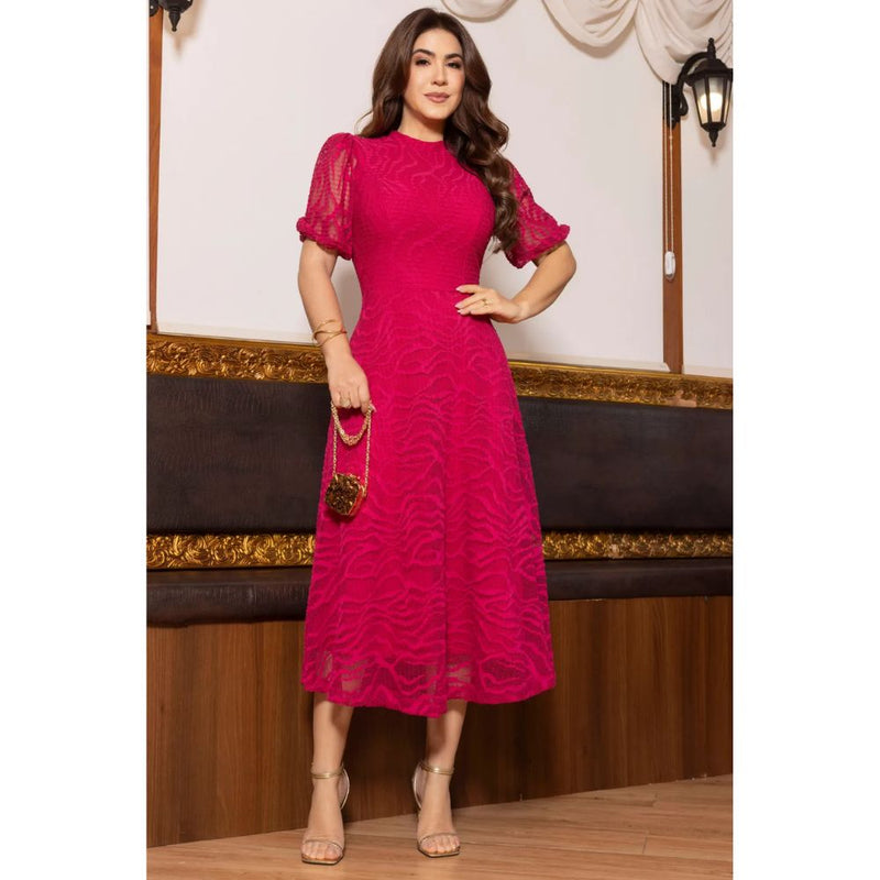 Vestido Midi Renda Plissada com Manga 3/4 Elegante e Forro